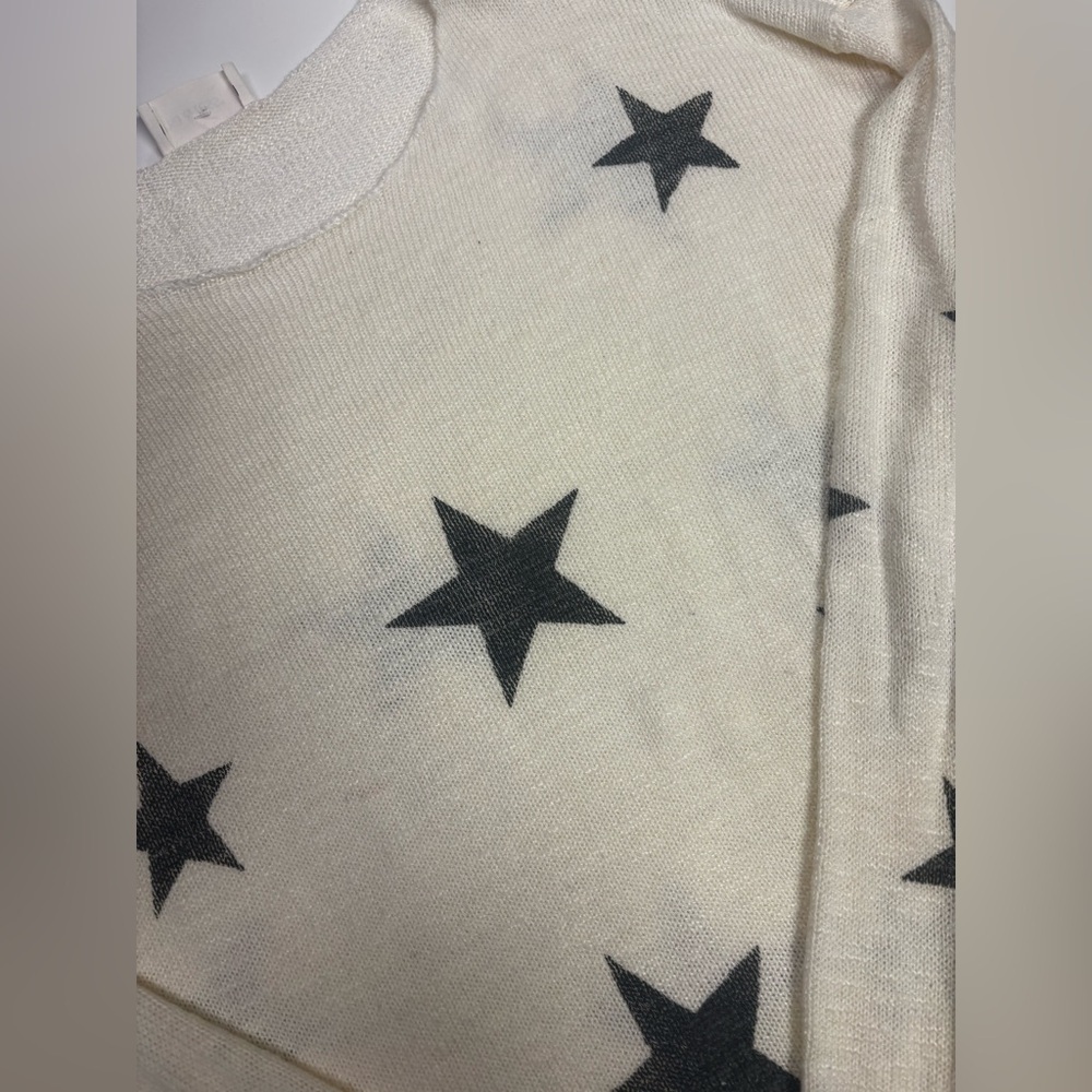 333. Women's Star Pattern Sweater - Cream and Grey - Picture 3 of 5